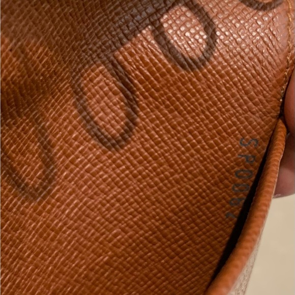 Louis Vuitton Authentic PM Agenda
Excellent used condition - Picture 4 of 14